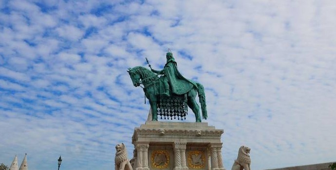 ׌�҂���������һ���T�~�������T������Ʒζ��